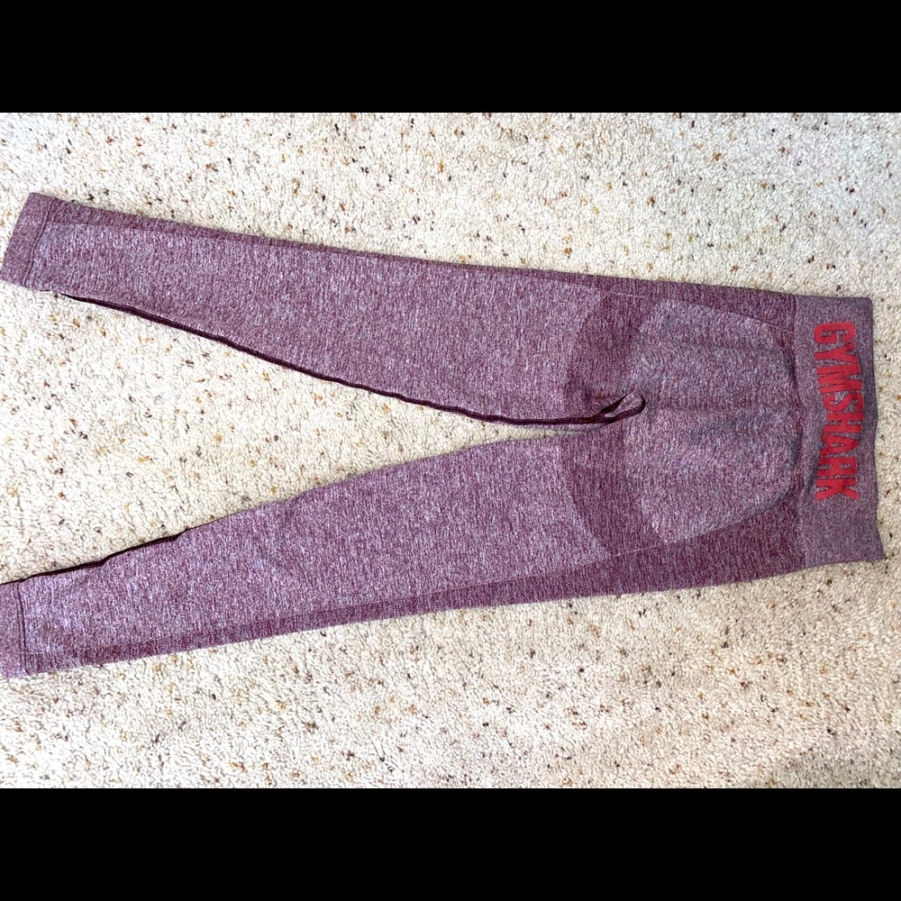 NWOT Gym Shark leggings